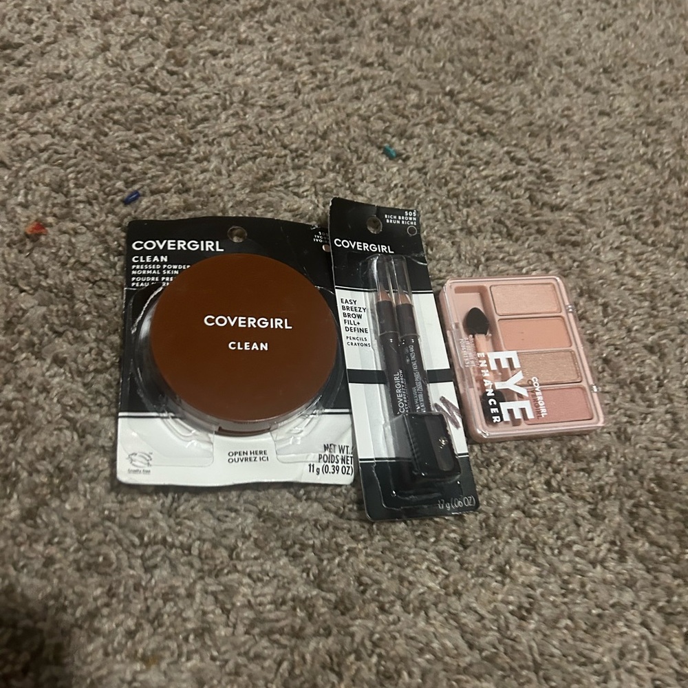 COVERGIRL Bronzer and Eye Palette Set